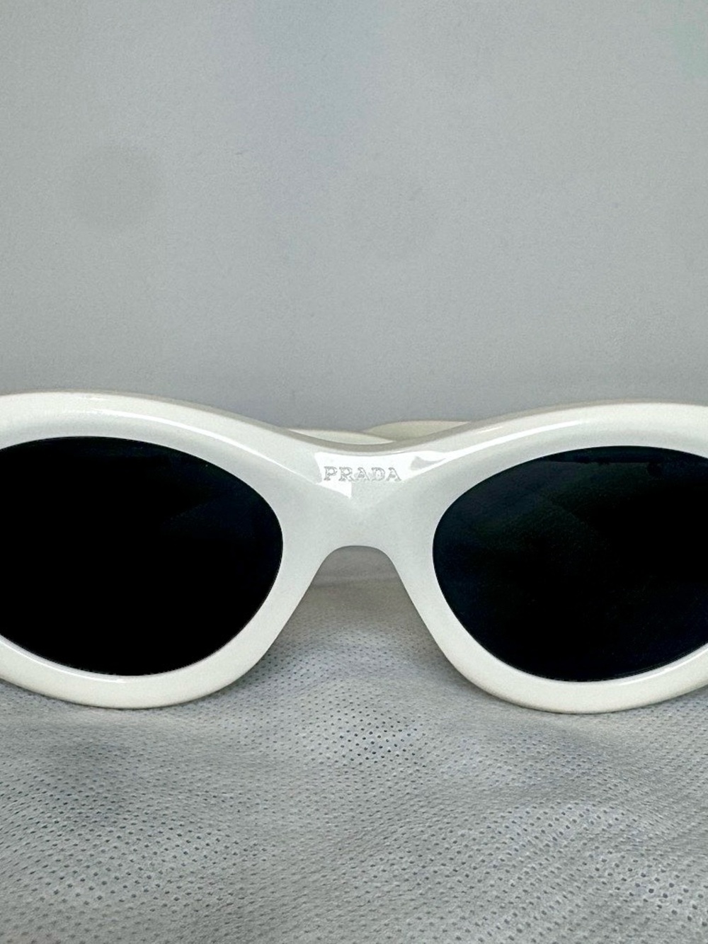 Prada SPR 20Z White Oval Sunglasses Black Lenses Authentic Made in Italy